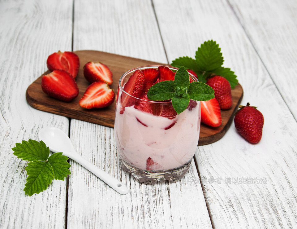 果味手摇酸奶图片