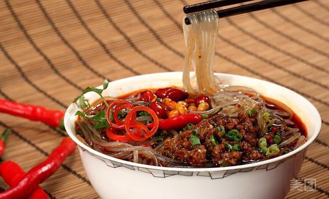 鸡蛋酸辣粉图片