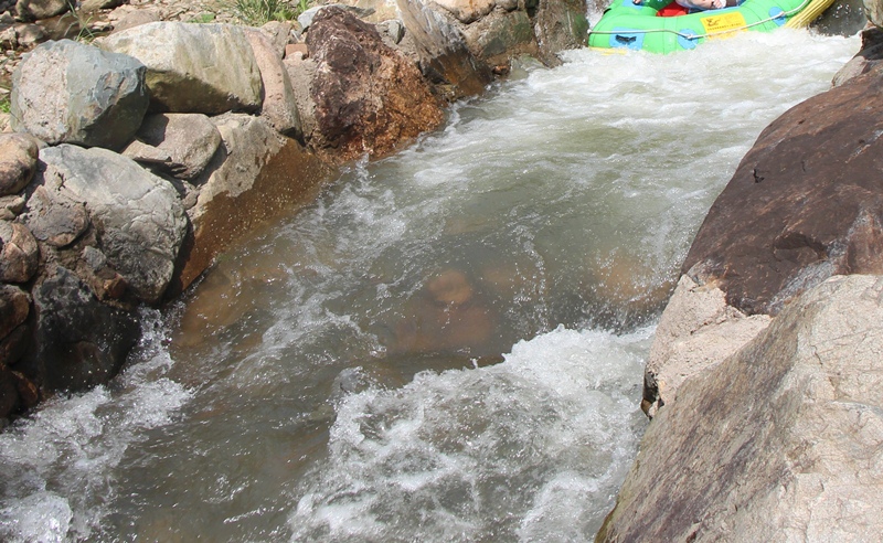 陈溪虞南山溪漂流景区