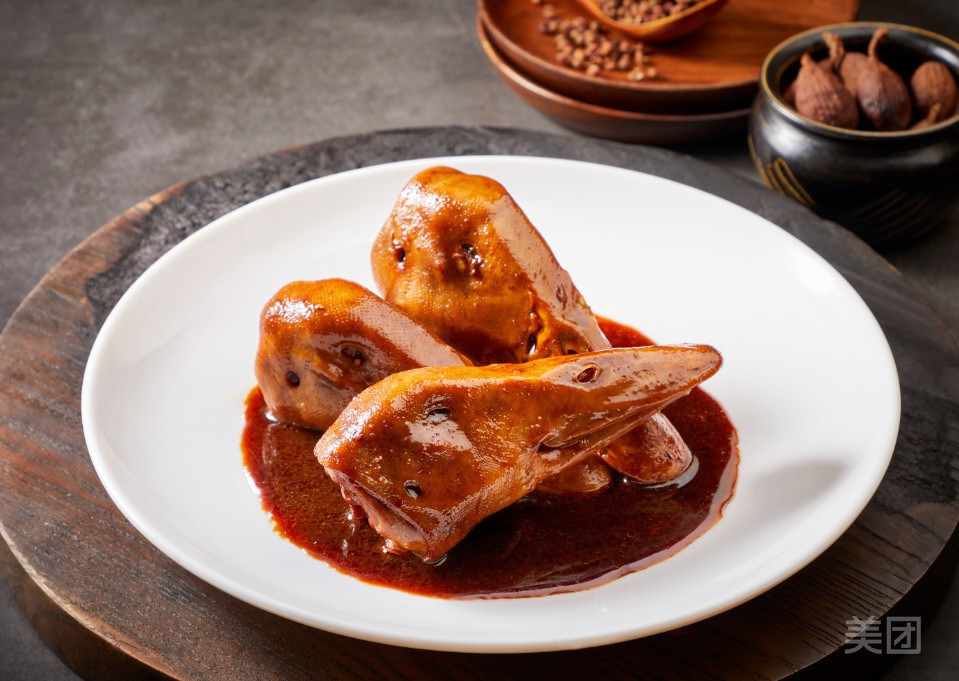 布卤斯功夫热卤布吉凯旋店