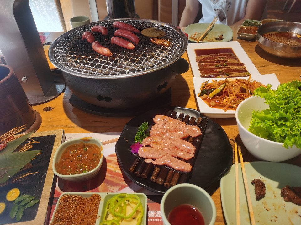 韩味园果木炭烤鲜肉正义路店