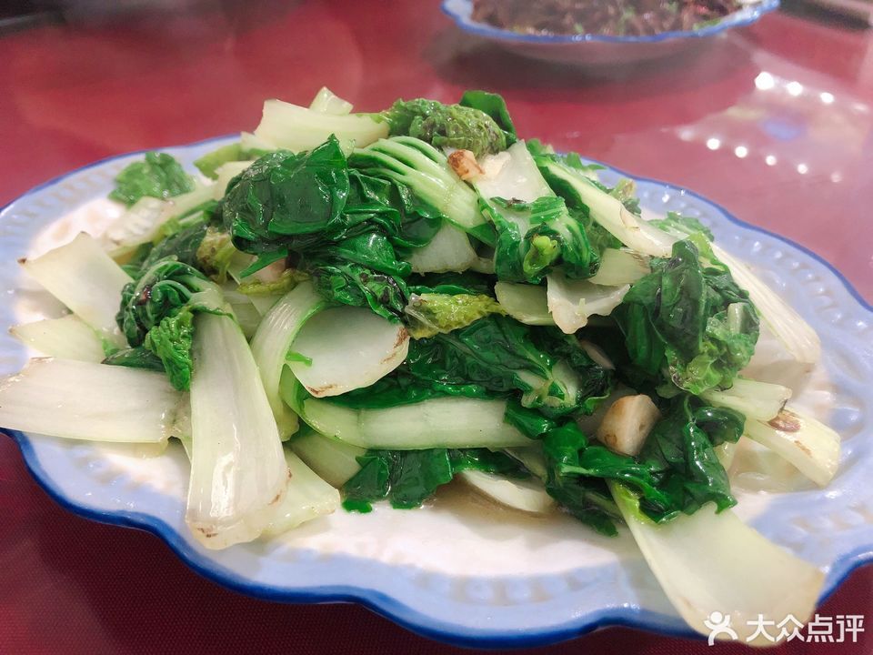 干豆角回锅肉推荐菜:姐妹家常菜位于黄冈市黄梅县人民大道与水产街