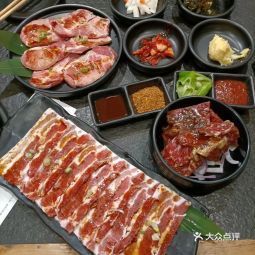 九田家黑牛烤肉料理歡樂海灣店