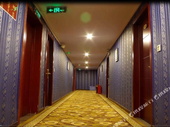 凤凰商务酒店(朝阳东路店)