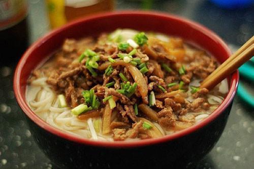          栾川肉丝面(玻璃厂路店)