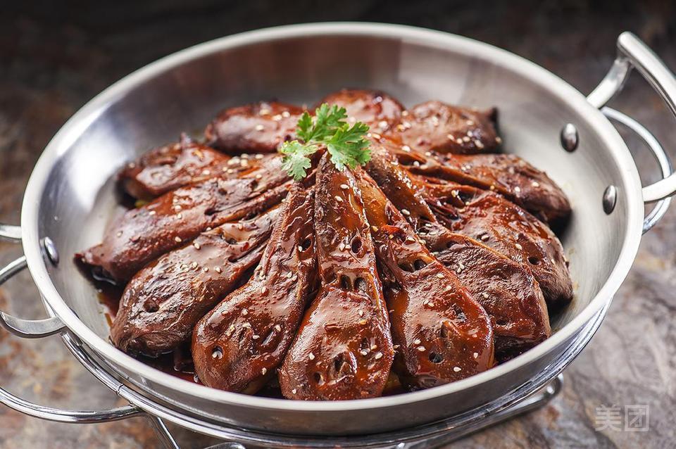 辣不二水煮鱼哈西店