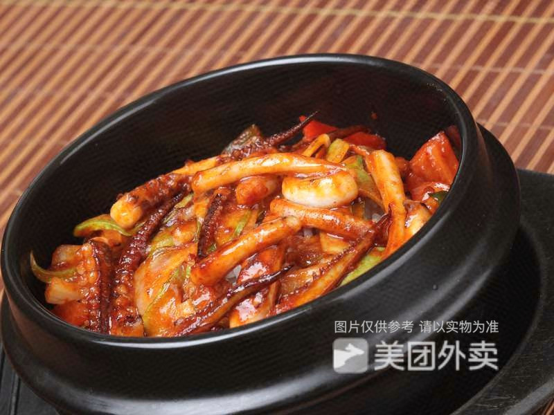 石锅鱿鱼拌饭图片高清图片