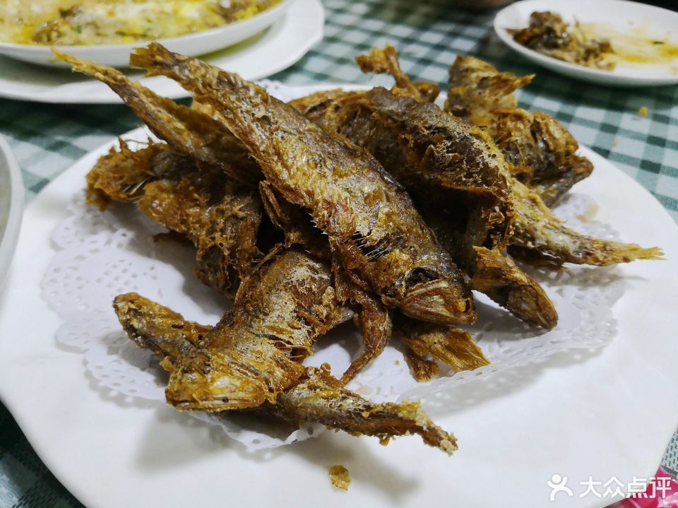 鹹魚餅子飯店