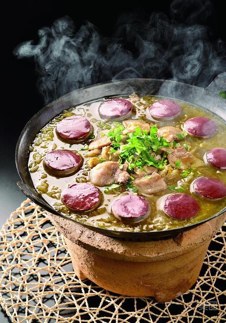 东北杀猪菜图片