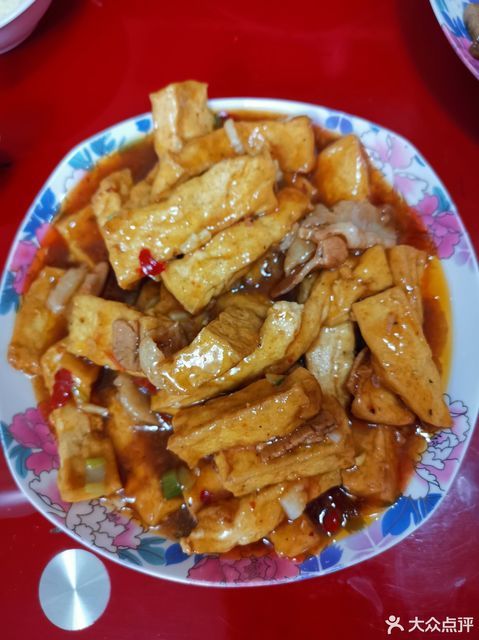 扒肉豆腐图片
