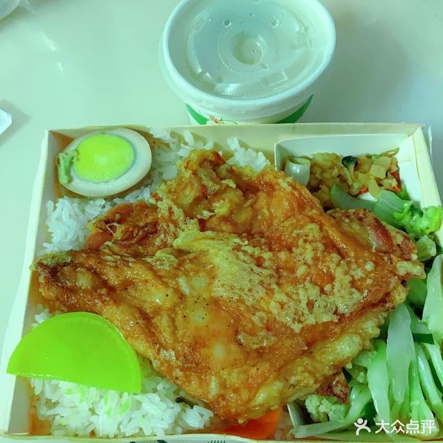 东驰鸡腿饭图片