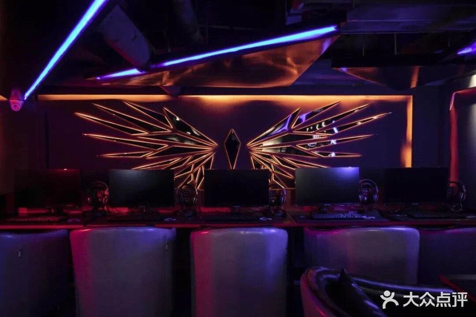 依佳人网咖(梅苑店)