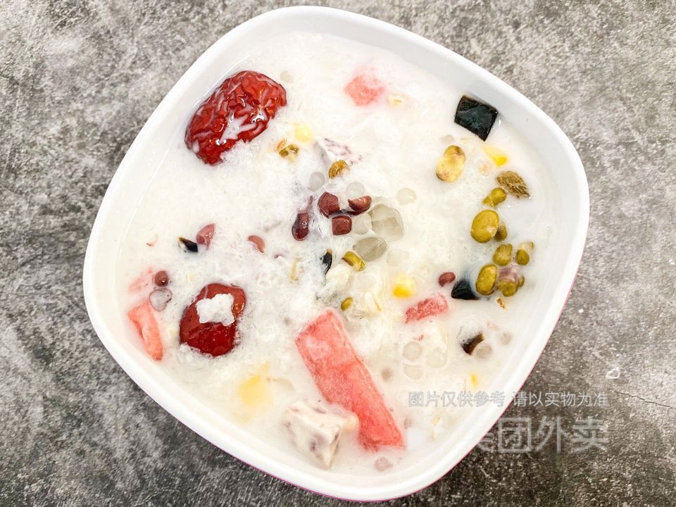 推荐菜:标签:甜品店餐饮老海南清补凉位于柳州市龙城世家(高新四路)6