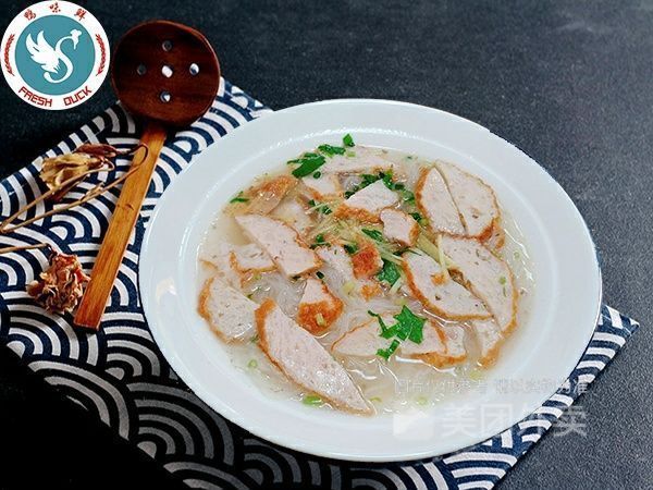 潮汕肉卷汤粉图片