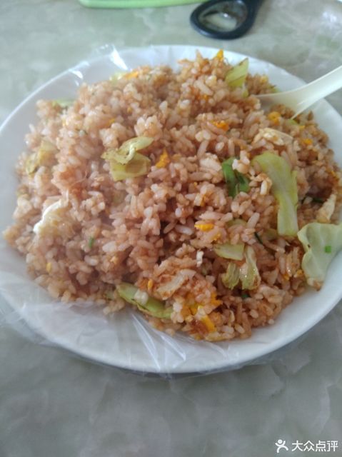 蛋炒粉推荐菜:沙县小吃快餐店(中裕冠大道店)位于深圳市龙华区龙华