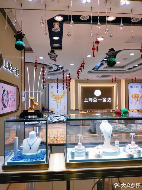 去,怎么走,在哪,在哪里,在哪儿):宿迁市泗洪县龙民路龙凤祥金店电话