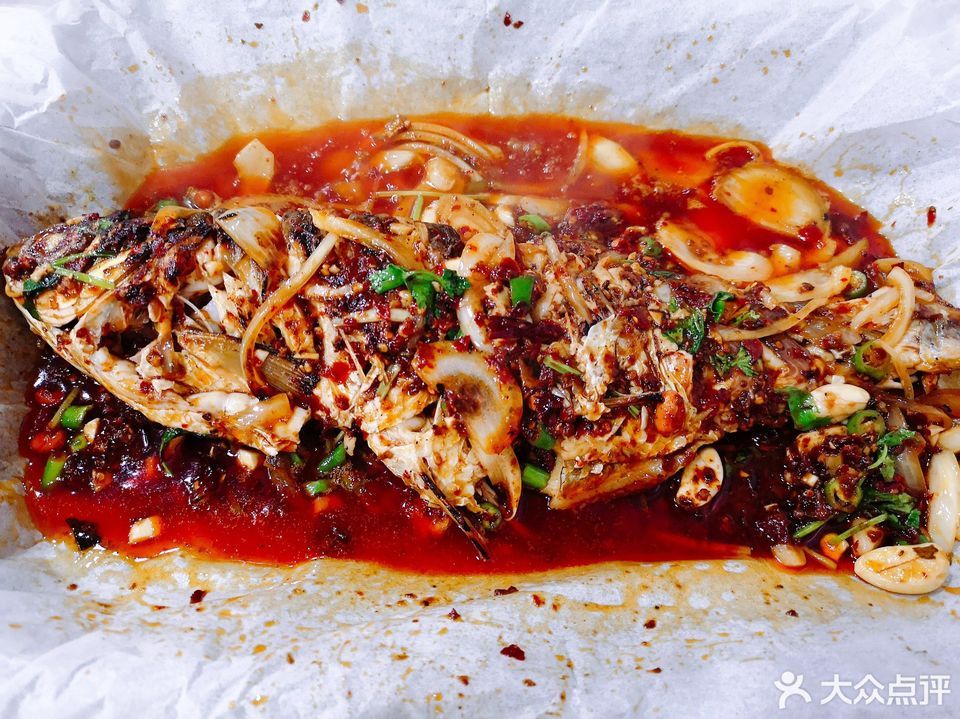 小山峡巫山烤全鱼纸包鱼