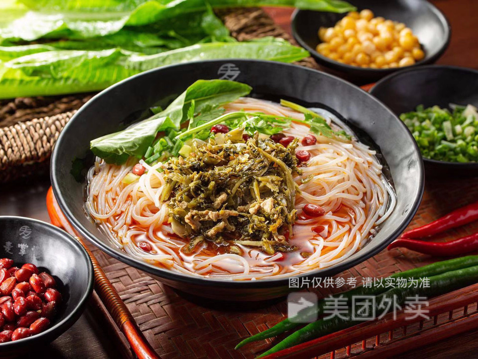 雪菜肉丝米线图片