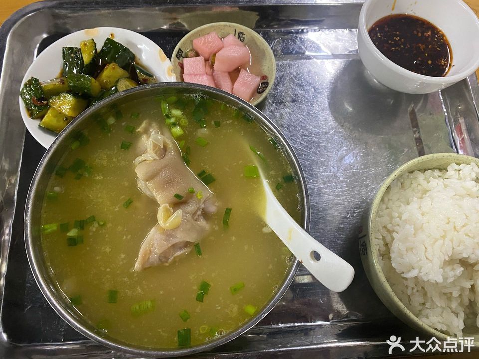 营养蹄花汤图片