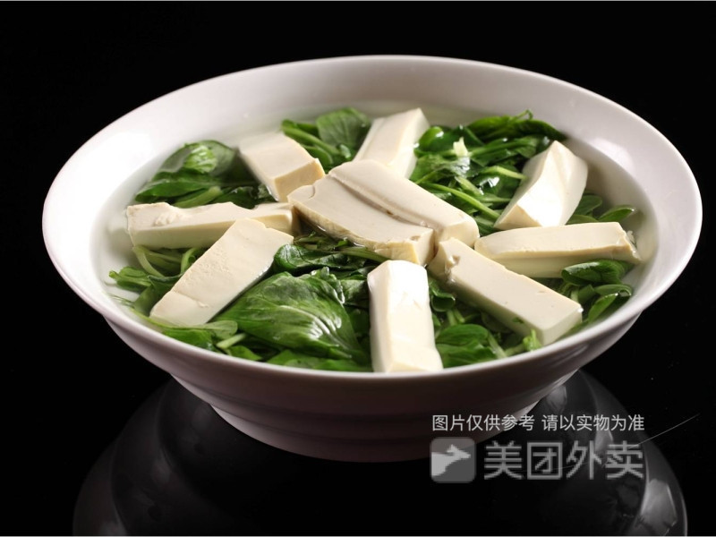 豌豆尖豆腐汤