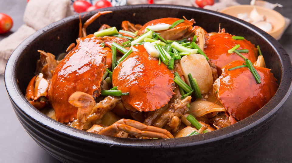推荐菜:蟹掌柜肉蟹煲(凯旋路店)位于嘉兴市桐乡市濮院镇凯旋路1491