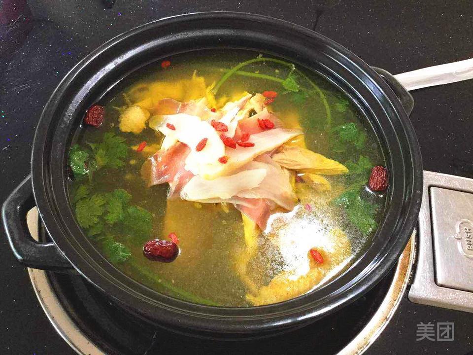 昭通天麻火腿鸡火锅城丽江二店