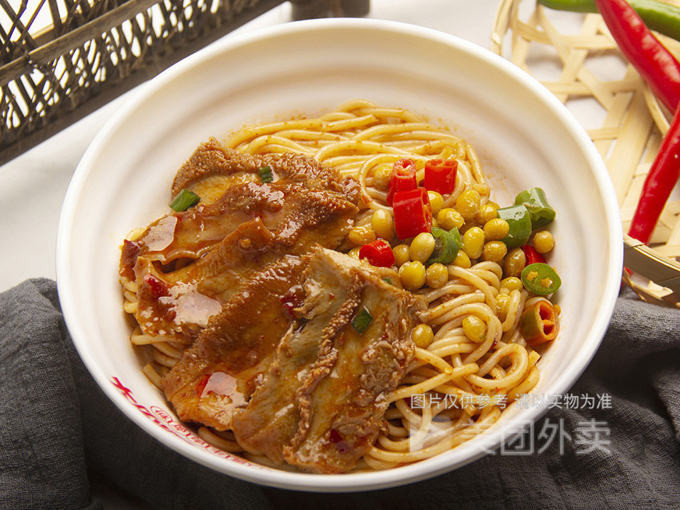 红烧牛杂卤粉图片