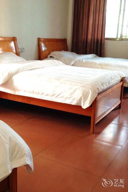 怎么去,怎么走,在哪,在哪里,在哪儿):韶关市乐昌市坪石镇金鸡中路碧