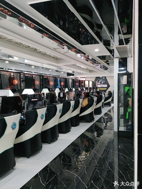 网鱼网咖株洲火车站店