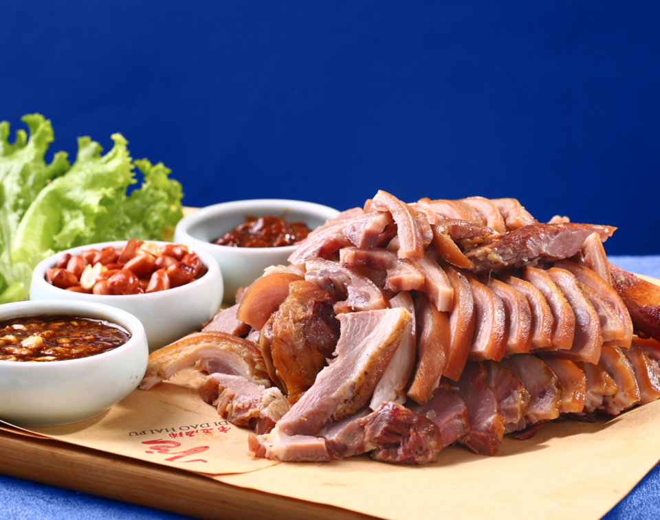 茶香熏肘子图片