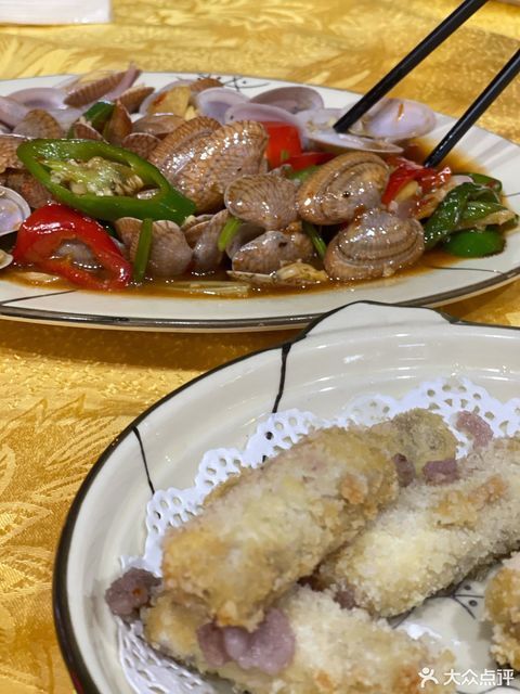 锦记潮州砂锅粥大排档推荐菜:分类:餐馆;中餐;餐饮;小吃;大排档;快餐