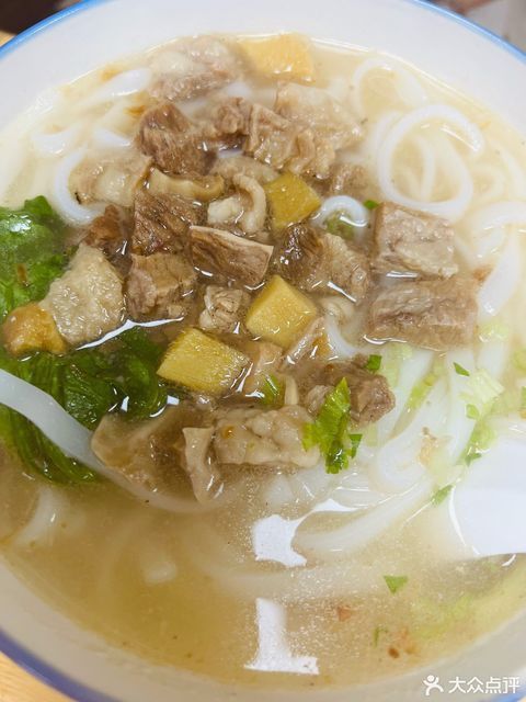 一品鲜潮味猪杂汤粉世家花东店