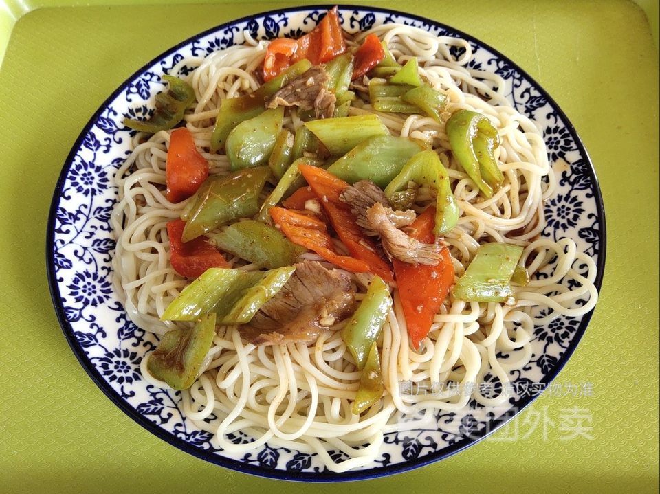 尖椒牛肉拌面图片