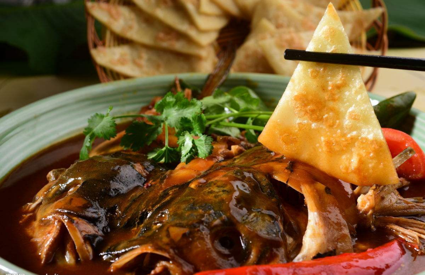 推荐菜:西湖会馆(永兴路店)位于廊坊市广阳区永兴北路87号(近金沙银贝