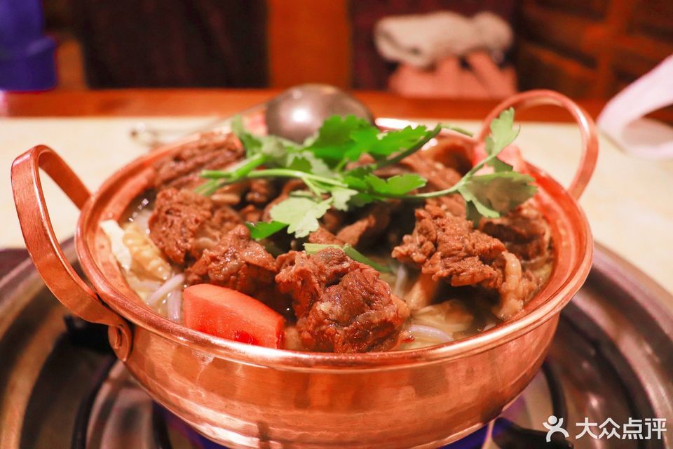 推荐菜:顺顺小吃位于迪庆藏族自治州香格里拉市独克宗古城金龙街东廊