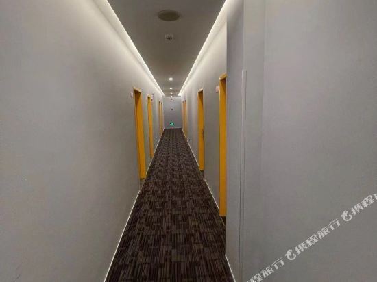 布丁酒店(宁波火车站大卿桥地铁站店)图片