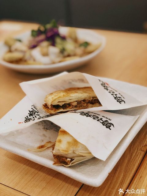 剪花肉夹馍图片