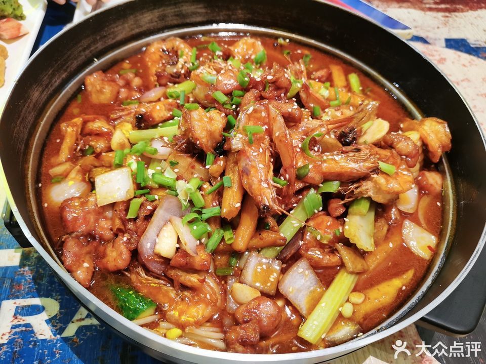 西湖牛蛙大虾复合火锅