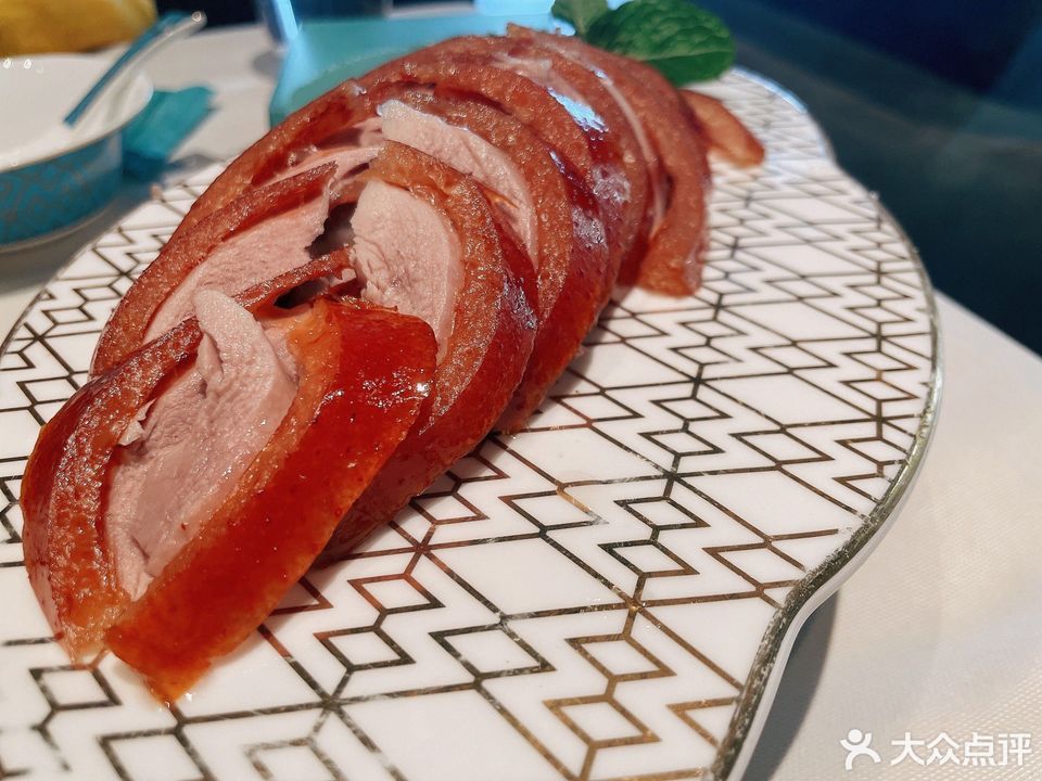 万蔚烤鸭新川菜世茂店