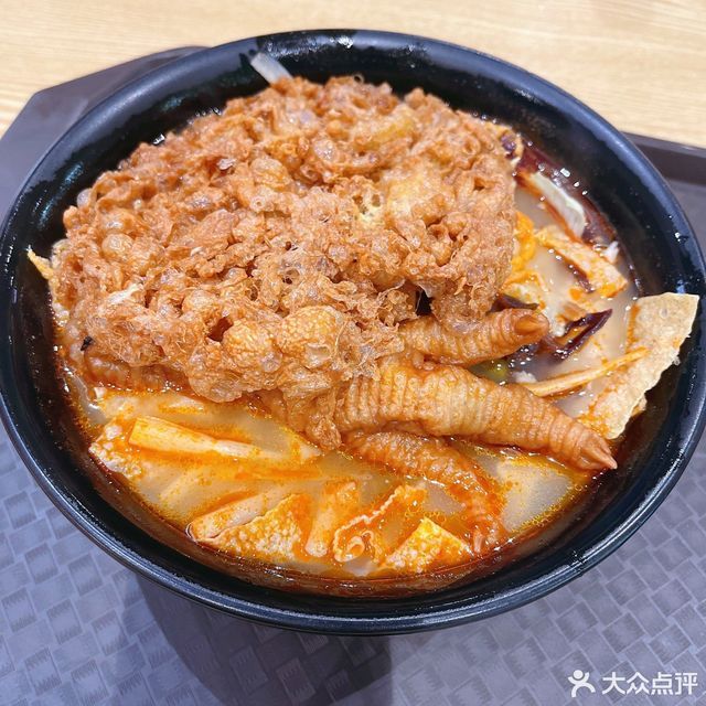 虎皮鸡爪螺蛳粉图片