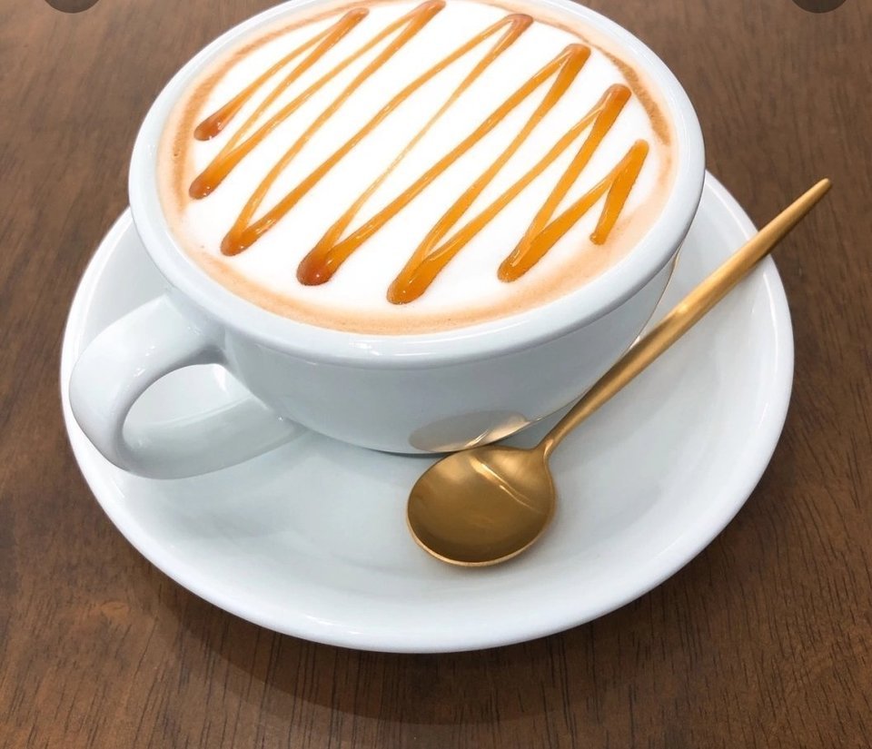 焦糖玛奇朵咖啡图片