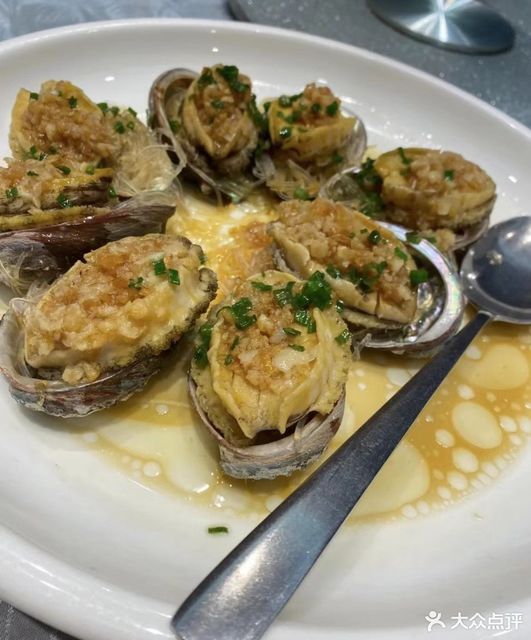 金色江南大酒店位于苏州市太仓市太平南路14号(太平南路与朝阳路交叉