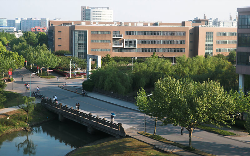 上海理工大学基础学院