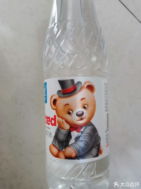 北大荒矿泉水图片