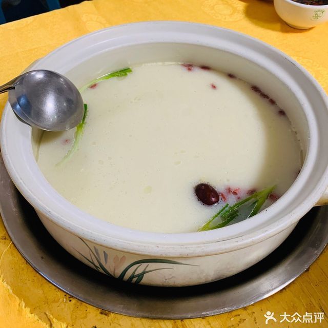 布食鱼水湾参鱼火锅