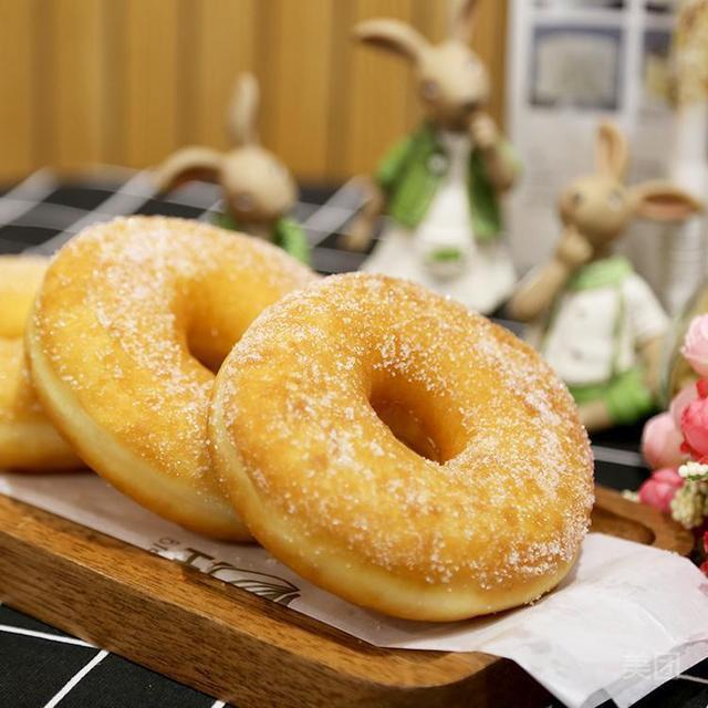 原味甜甜圈图片