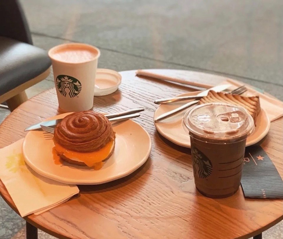 星巴克臻选黄龙万科中心店