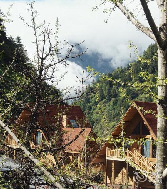 理县古尔沟华美达温泉度假酒店