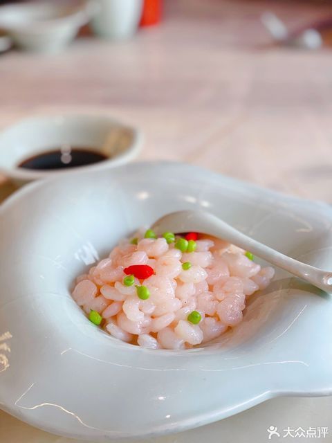 清炒太湖手剥白虾仁