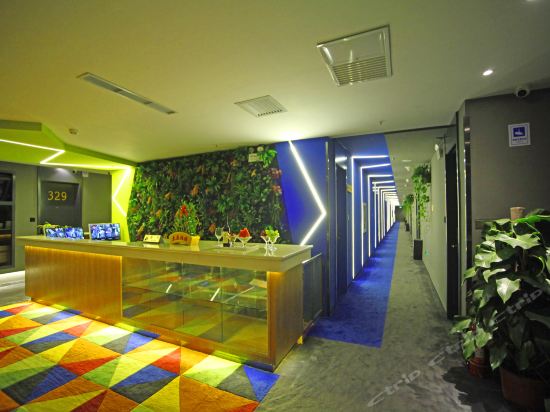 中梦立方酒店北京南站店